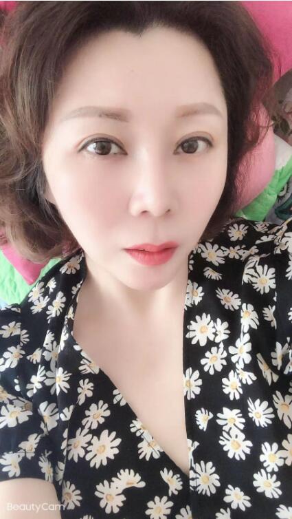 像素 会喷水气质美女